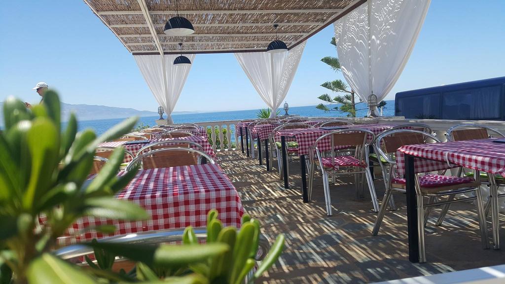 Perla Hotel Saranda Kültér fotó