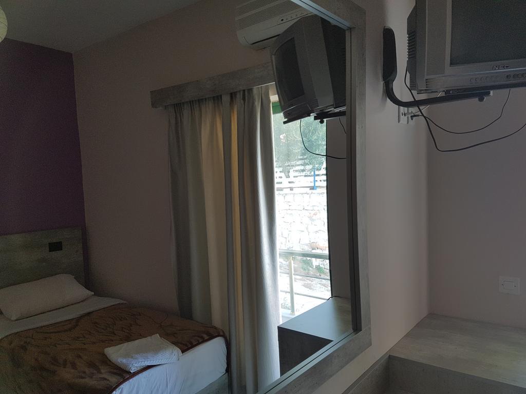 Perla Hotel Saranda Kültér fotó