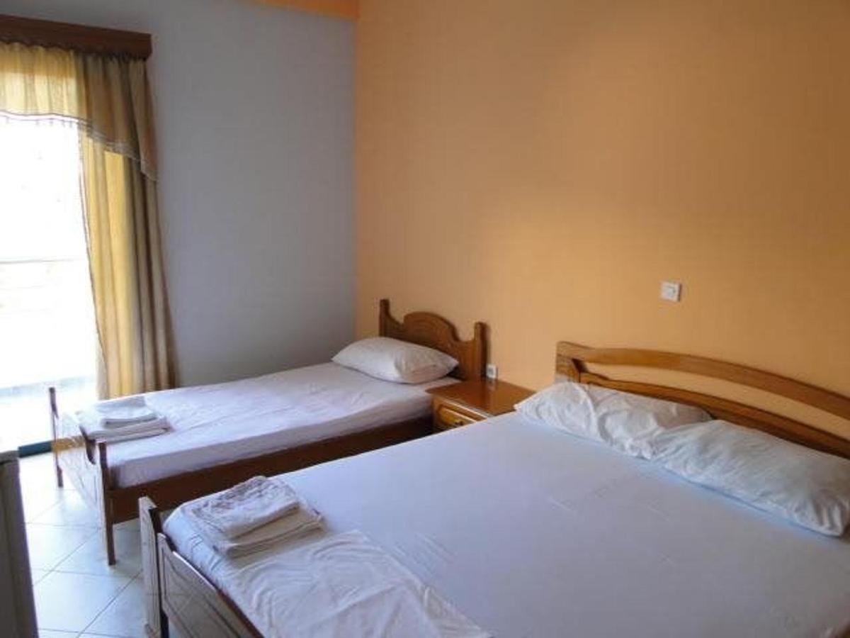 Perla Hotel Saranda Kültér fotó