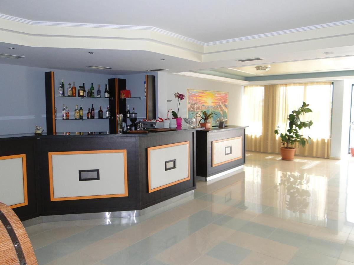 Perla Hotel Saranda Kültér fotó